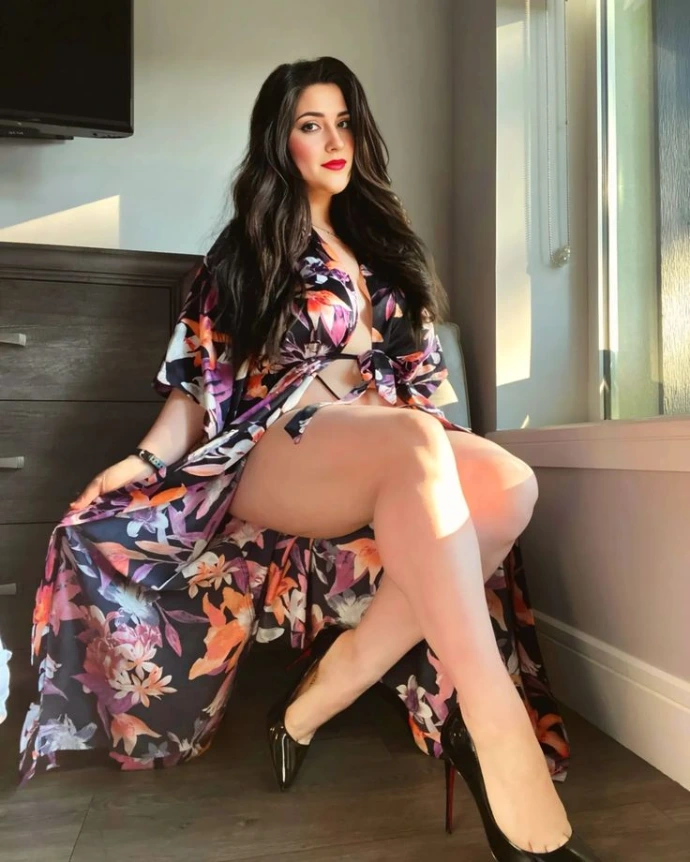 escorts in UAQ